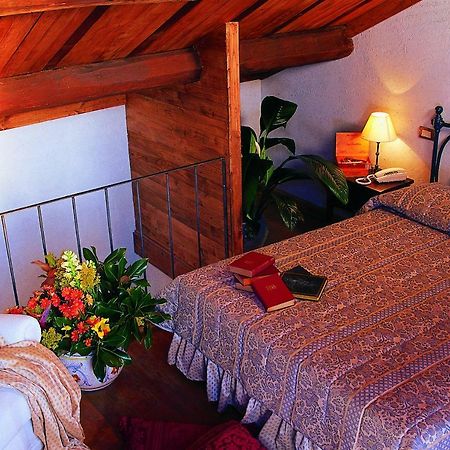 Hotel La Locanda Dei Ciocca グロッタフェッラータ エクステリア 写真