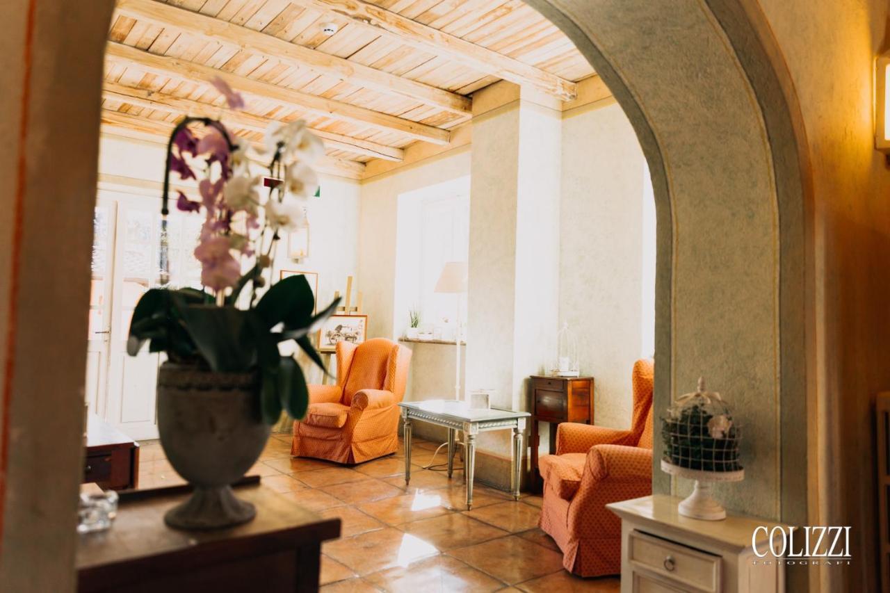 Hotel La Locanda Dei Ciocca グロッタフェッラータ エクステリア 写真