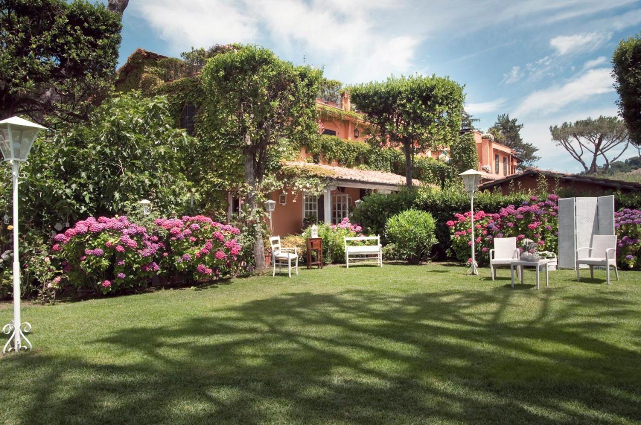Hotel La Locanda Dei Ciocca グロッタフェッラータ エクステリア 写真